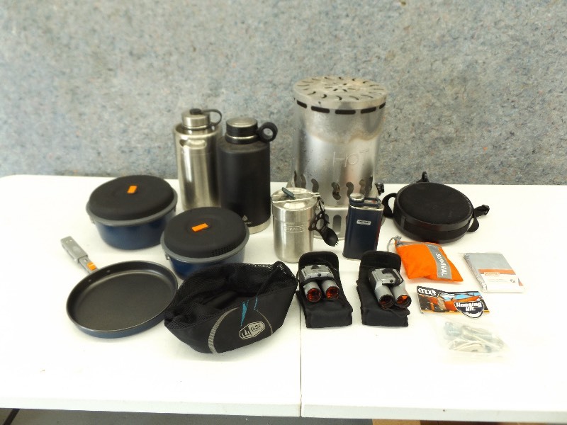 lot 98 image: Lot of Pretty Nice Camping Accoutrements 