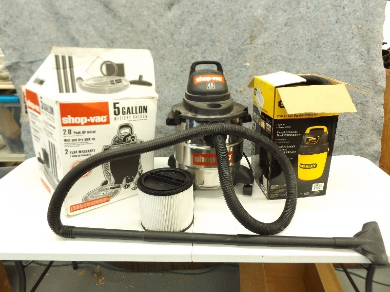 lot 109 image: Lot of Newer Shop Vacs