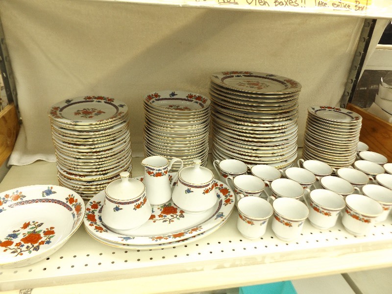 lot 115 image: 123 Piece Crown Ming Dish Set