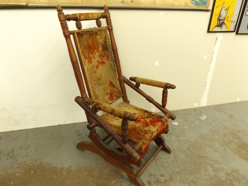 lot 163 image: Antique Turned Wood Static Base Spring Rocker