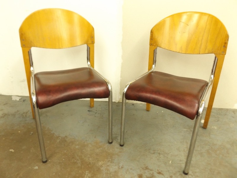 lot 166 image: 2 Mid Century Wood and Chrome Chairs