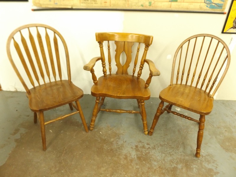 lot 173 image: 3 Wood Chairs