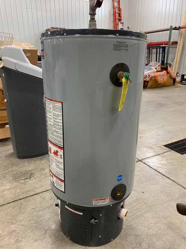 lot 4 image: POLARIS RESIDENTIAL GAS WATER HEATER