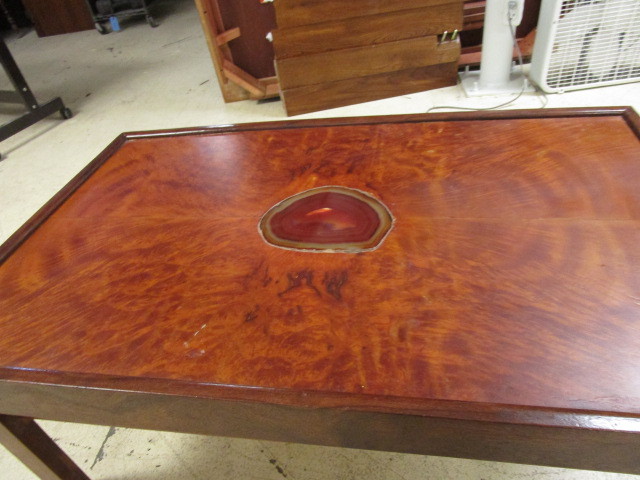 lot 315 image: COFFEE TABLE WITH AGATE STONE INLAID.