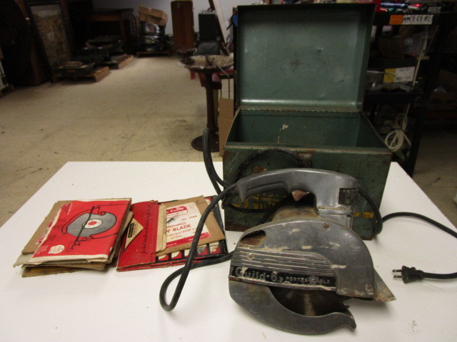 lot 317 image: PORTER CABLE GUILD SAW
