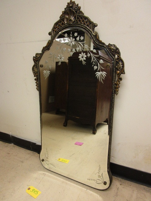 lot 345 image: VINTAGE PLATE GLASS MIRROR IN DECORATIVE FRAME
