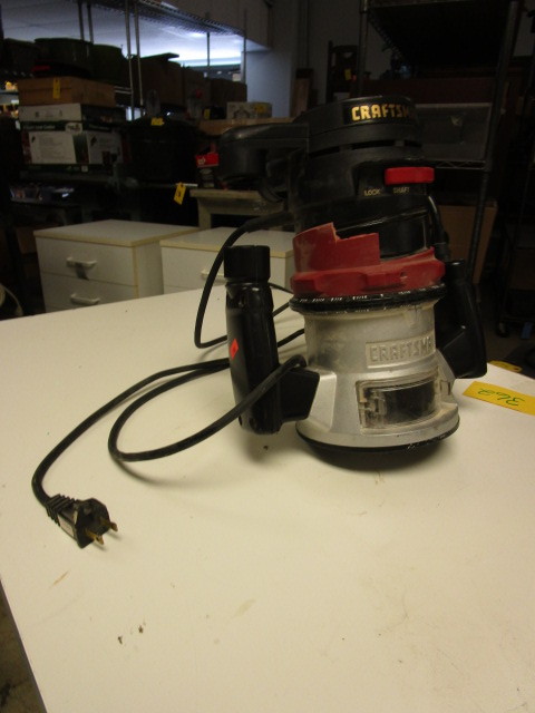 lot 362 image: CRAFTSMAN ELECTRIC ROUTER