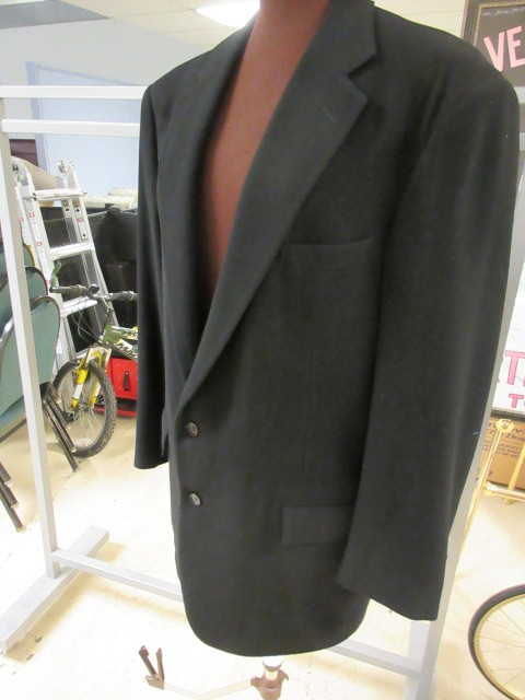 lot 404 image: RALPH LAUREN CASHMERE SPORT JACKET