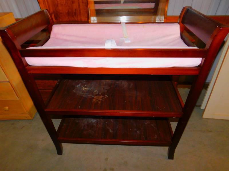 lot 11 image: Baby Changing Table