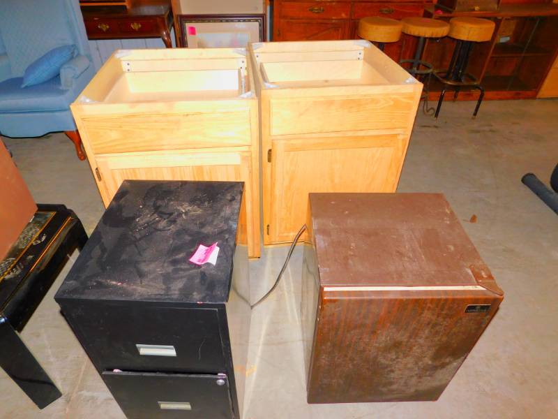 lot 13 image: Misc. Items