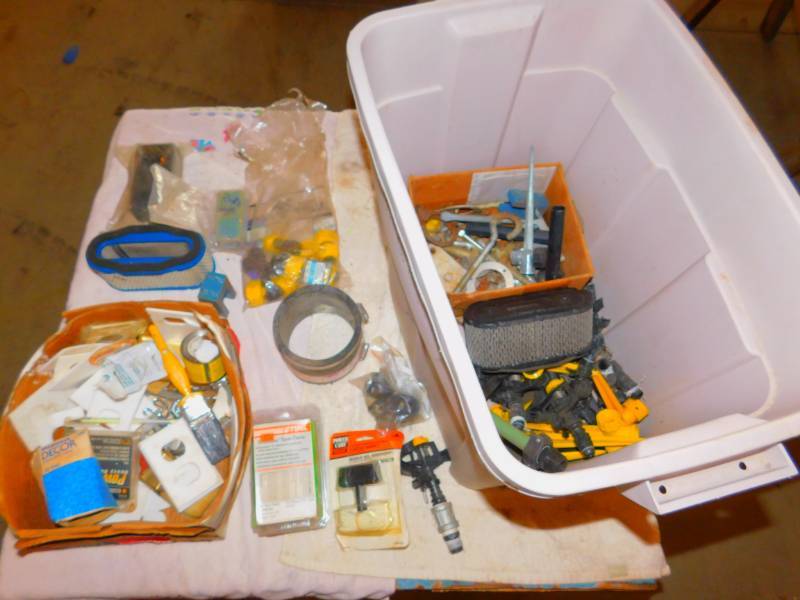 lot 34 image: Lot Of Misc. Items