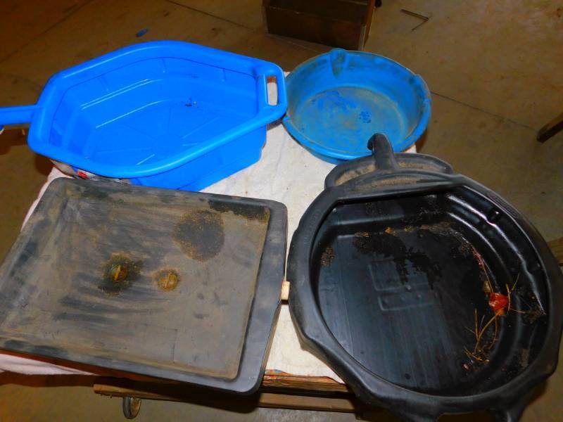 lot 45 image: Lot of Drain Pans