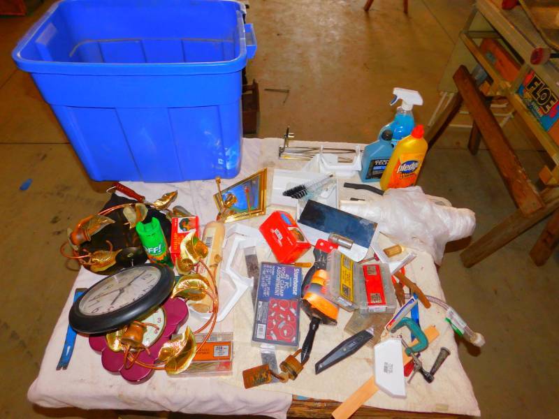 lot 46 image: Lot of New and Used Items
