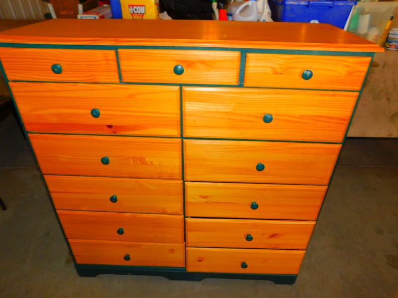 lot 51 image: Large Dresser