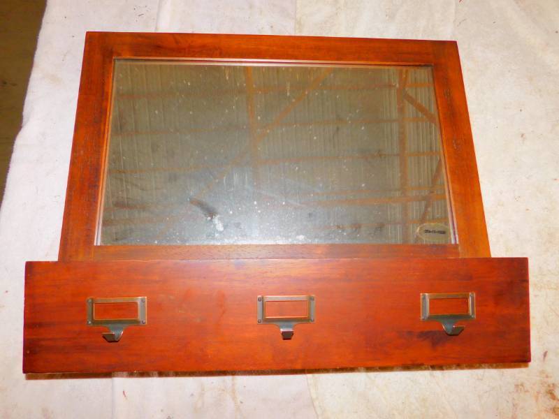 lot 66 image: Triple Post Box Mirror