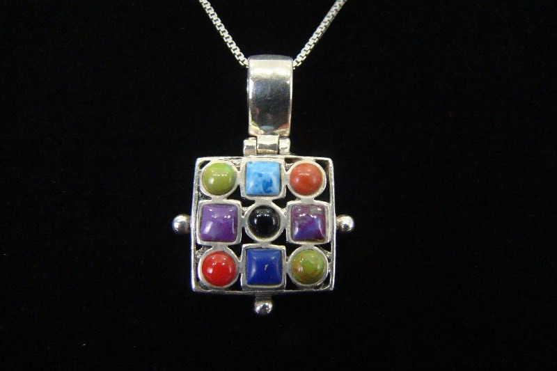 .925 Sterling Silver Multi Stone Pendant Necklace