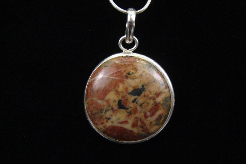 .925 Sterling Silver Agate Cabochon Pendant Necklace