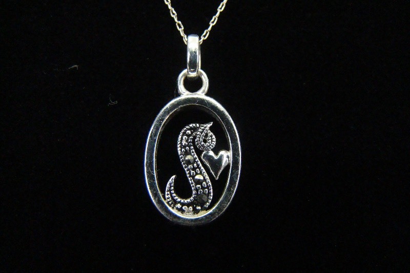 .925 Sterling Silver Art Nouveau Swan Heart Pendant Necklace