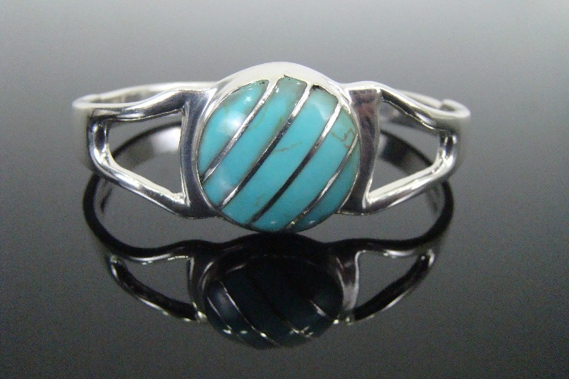 .925 Sterling Silver Turquoise Cabochon Hinged Bangle Bracelet