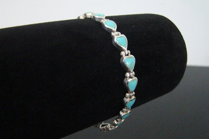 .925 Sterling Silver Turquoise Heart Hinged Link Bracelet