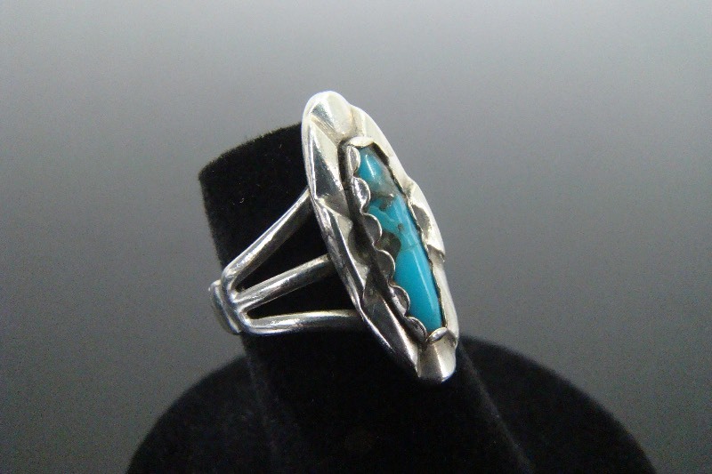 .925 Sterling Silver Turquoise Cabochon Ring Size 4.5