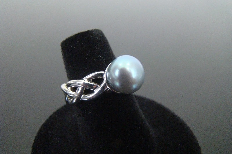 .925 Sterling Silver Baby Blue Cultured Pearl Solitaire Ring Size 6