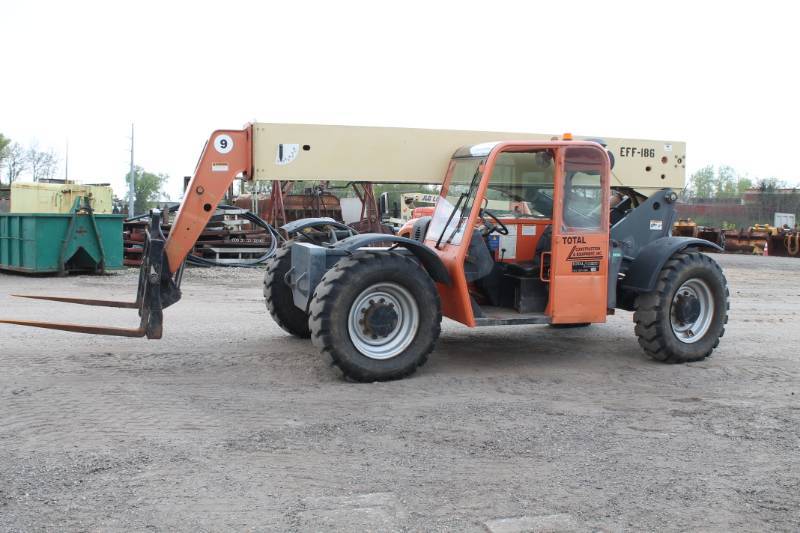 lot 2 image: JLG Telescopic Forklift Telehandler