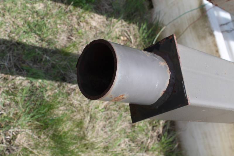 lot 11 image: Light Pole Heavy Duty Steel Commercial Grade