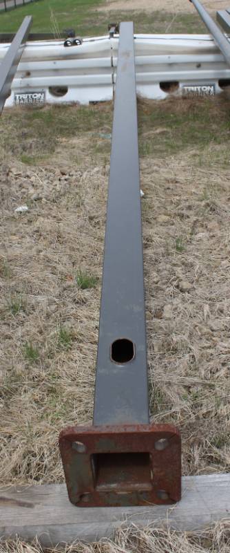 lot 12 image: Light Pole Heavy Duty Steel Commercial Grade
