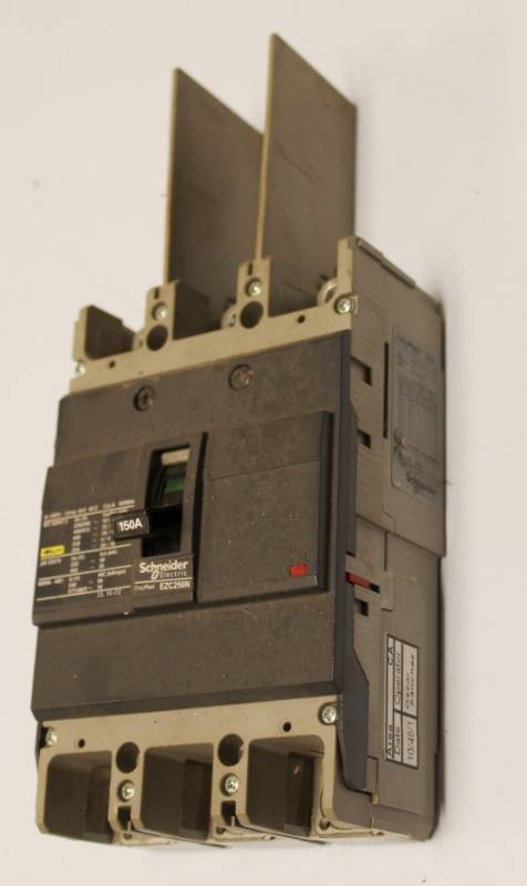 lot 20 image: Circuit Breaker Schneider 3 - pole 150 AMP