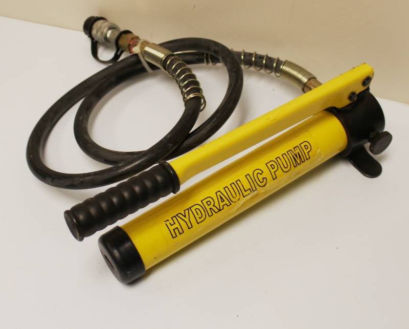 lot 22 image: Manual Hydraulic Pump
