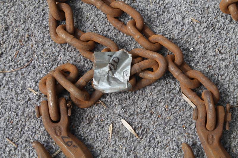 lot 41 image: 716 Link, 20 Foot Long Log Chain