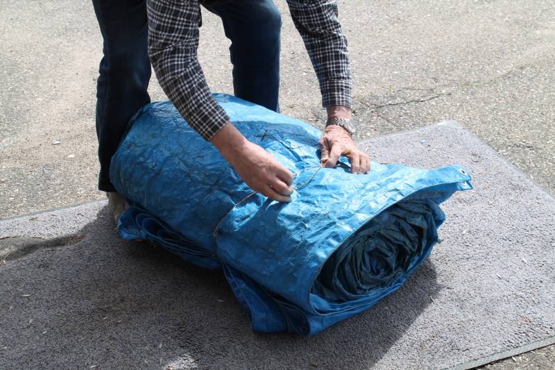 lot 49 image: Plastic Tarp 22 Ft X 34 Ft