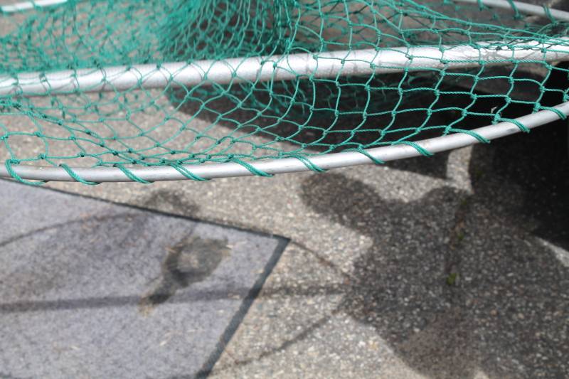 lot 73 image: Muskie Landing Net With Extendable Handle