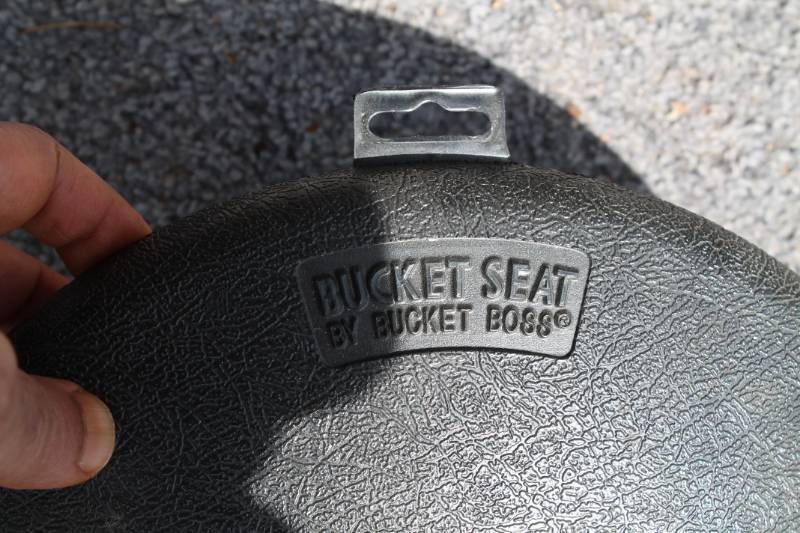 lot 83 image: Seat For 5 Gallon Pail