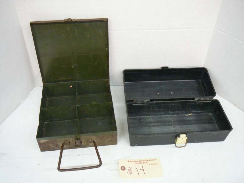 lot 14 image: Shell Boxes