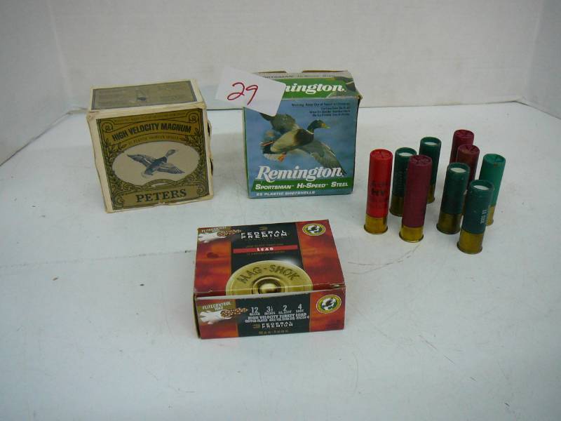 lot 29 image: 12 Gauge Shells Mixed Batch