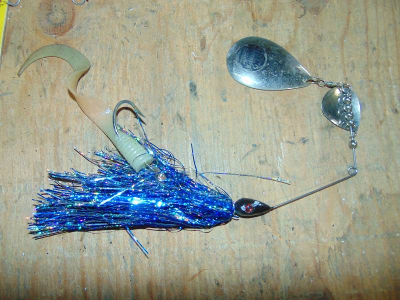 lot 36 image: Fishing Tackle