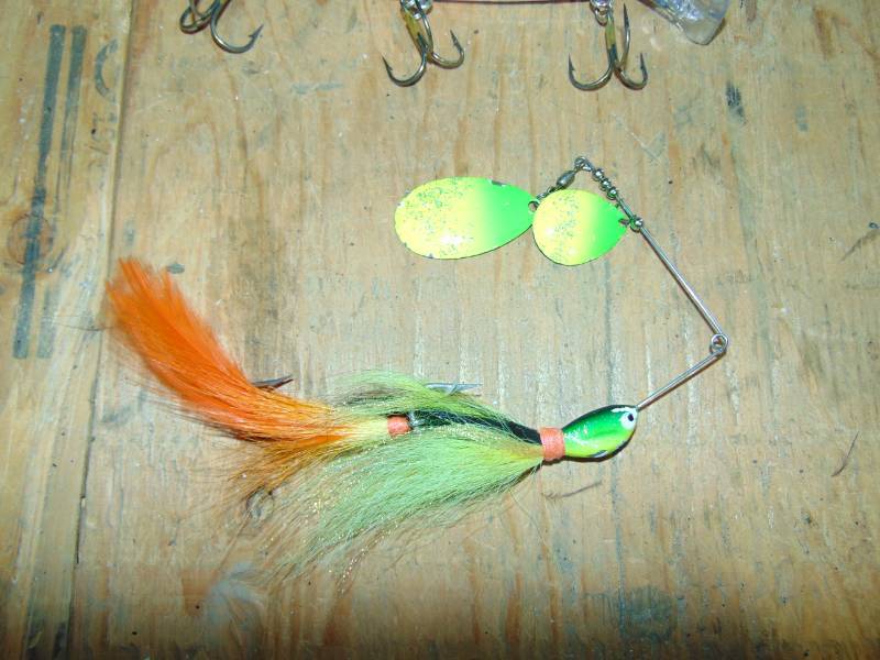 lot 34 image: Lot of Musky Tackle