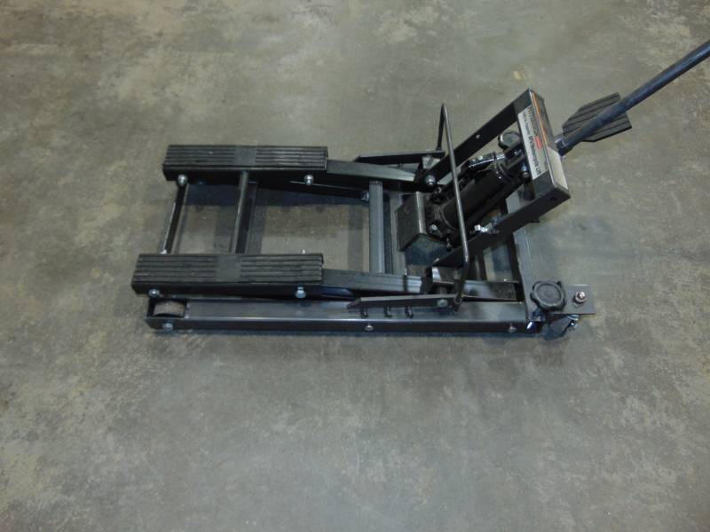 lot 54 image: Pittsburgh Automotive ATVMotorcycle Lift