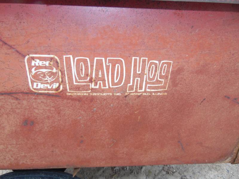 lot 79 image: Load Hog Lawn Cart