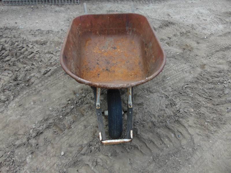 lot 80 image: Metal Wheel Barrow