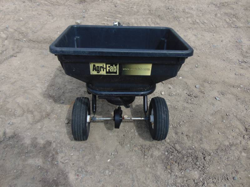 lot 85 image: Agri-Fab Broadcast Spreader