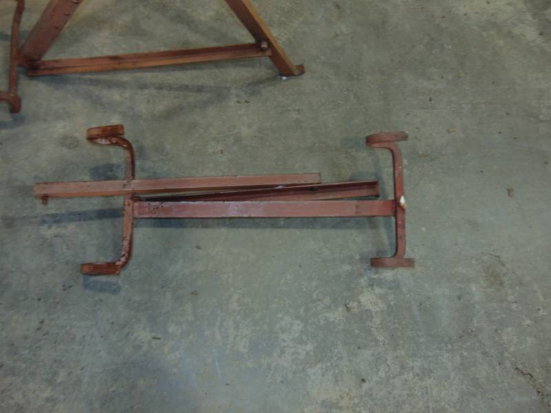 lot 98 image: (2) Ladder Jacks