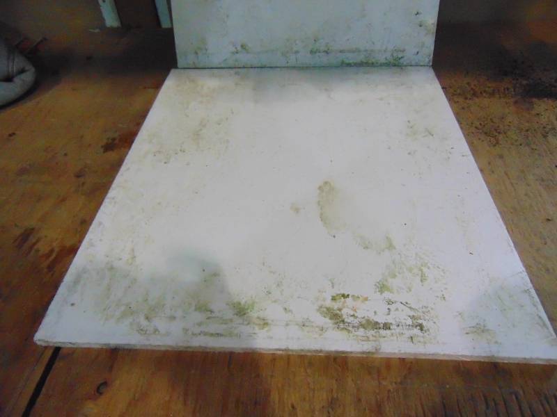 lot 103 image: (2) Cutting Boards