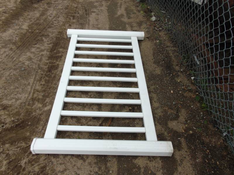 lot 123 image: Section of Fence