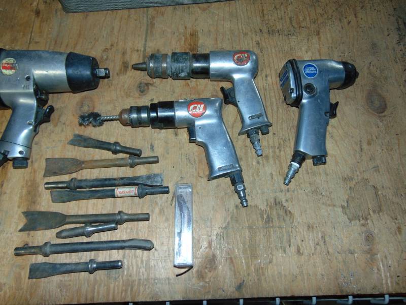 lot 148 image: Lot of Pneumatic Tools, Supplies and Bag
