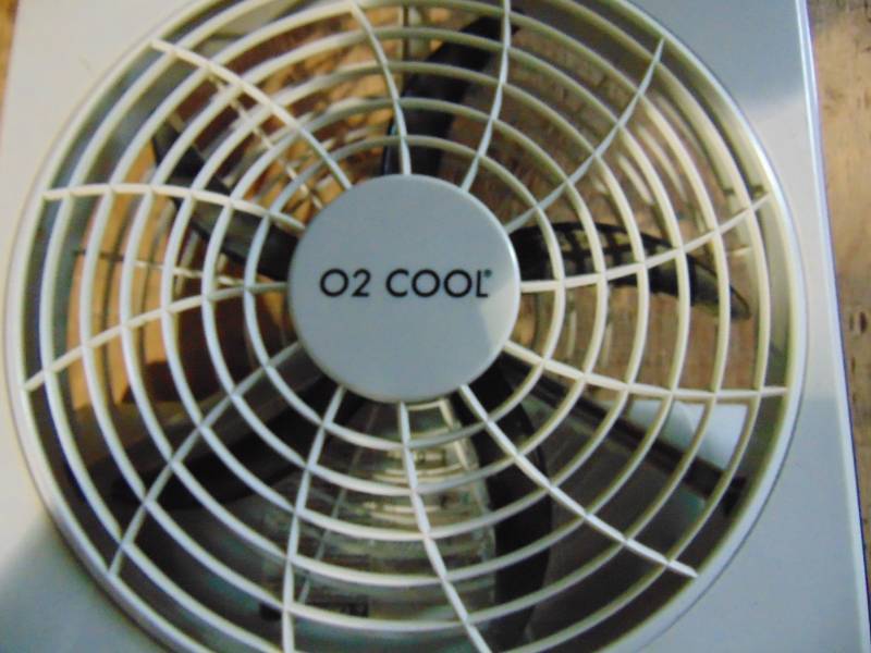 lot 157 image: O2 Cool Fan