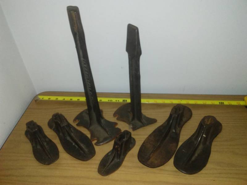 lot 61 image: Vintage cast shoe lasts, cobbler.
