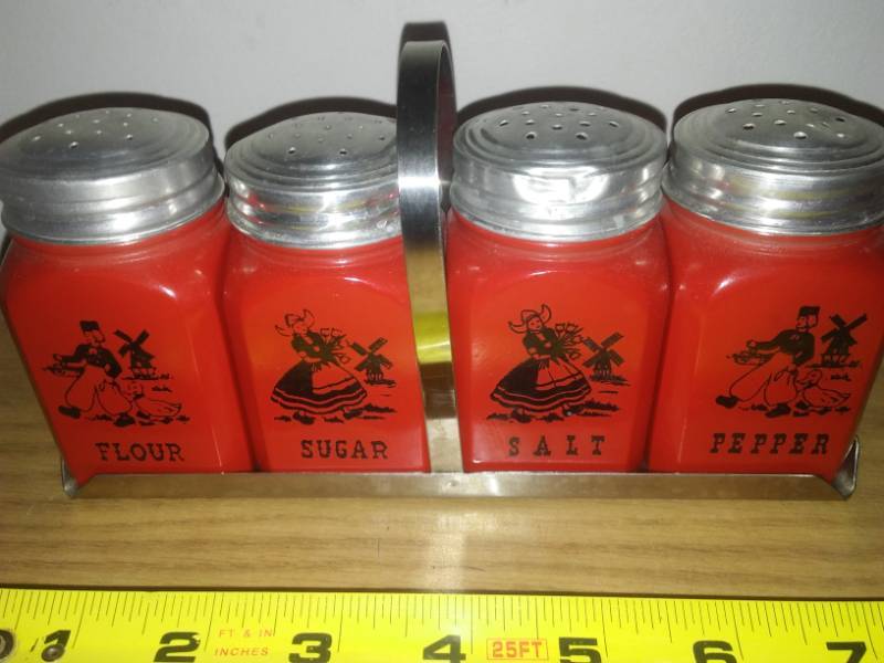 lot 68 image: Table set - salt pepper flour sugar, red vintage.